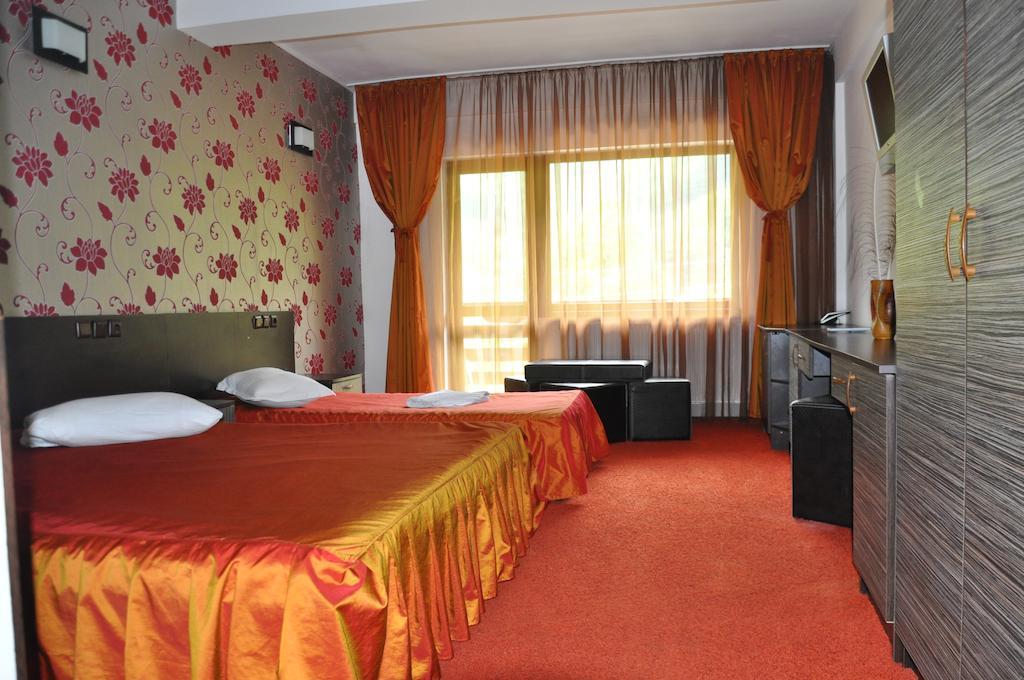 Pensiunea Valahia Brezoi Chambre photo