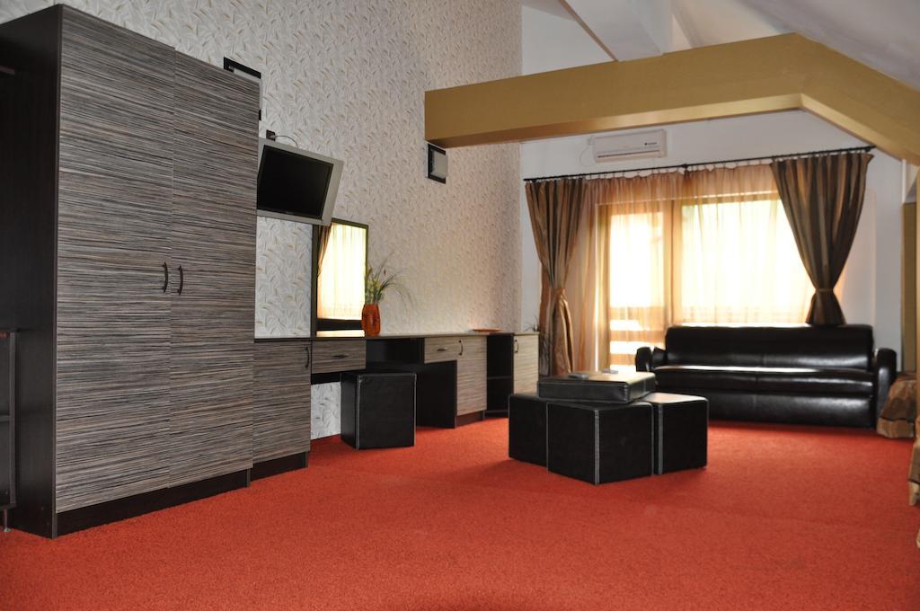 Pensiunea Valahia Brezoi Chambre photo