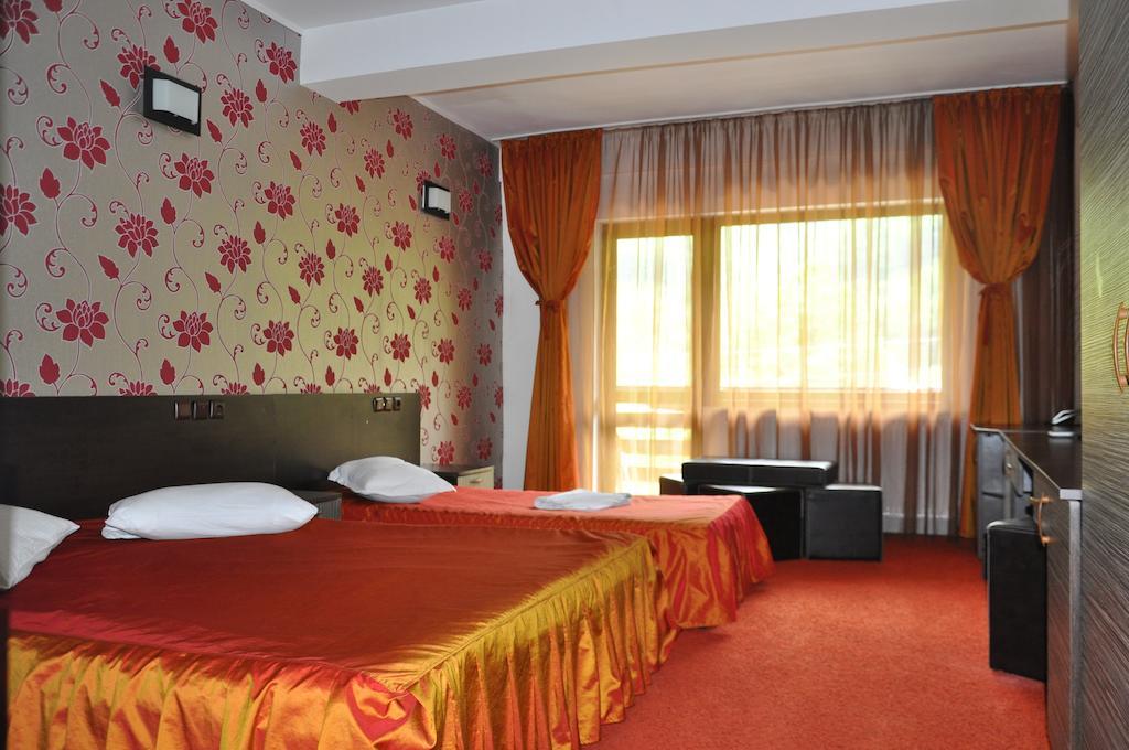 Pensiunea Valahia Brezoi Chambre photo